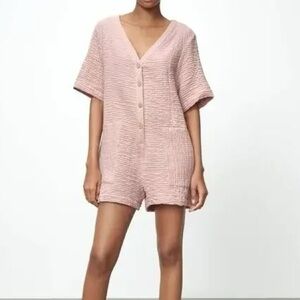 Zara Size Medium Oversized Pink Textured Gauze V-Neck Button Front Romper